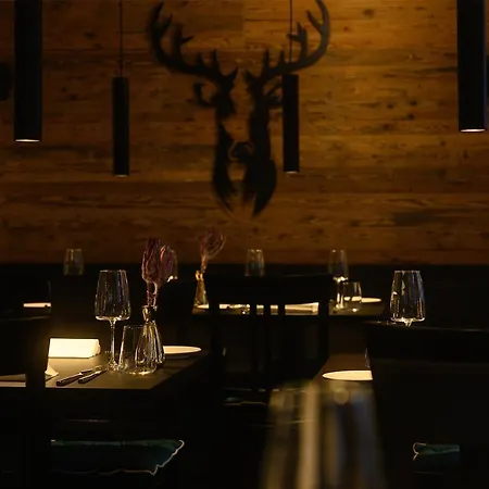 Adler Boutique Und Restaurant *