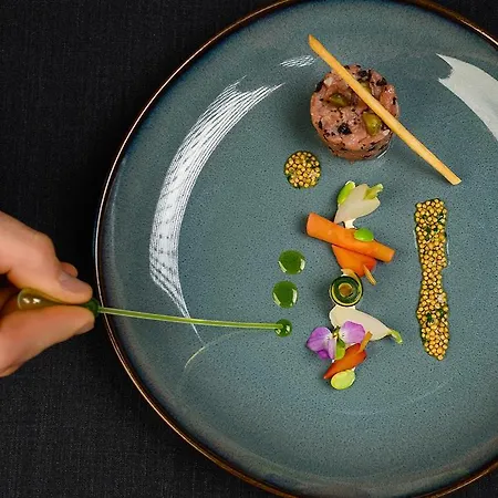 Adler Boutique Und Restaurant *